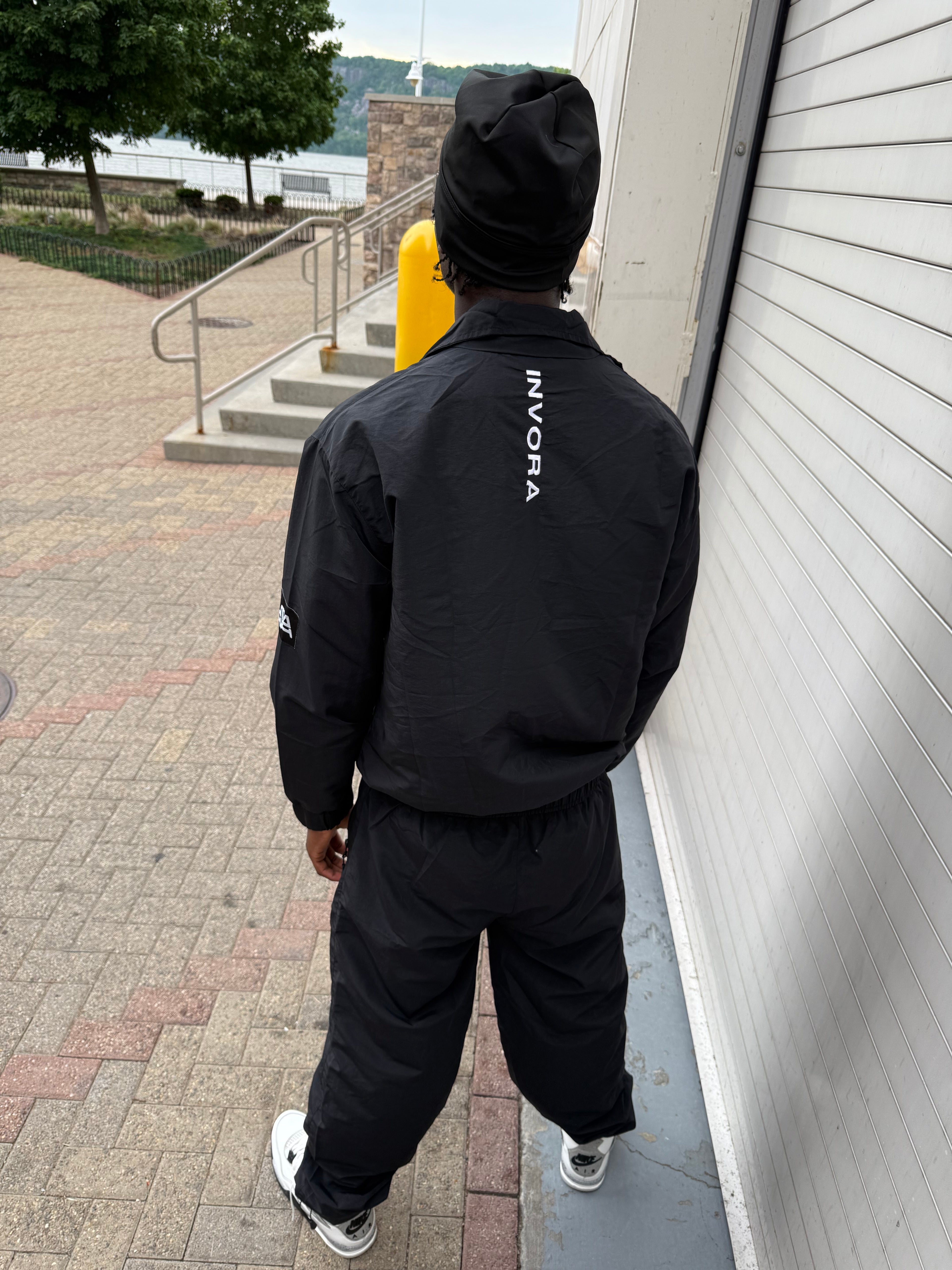 INVORA ESSENTIAL TRACK SUIT (Black)