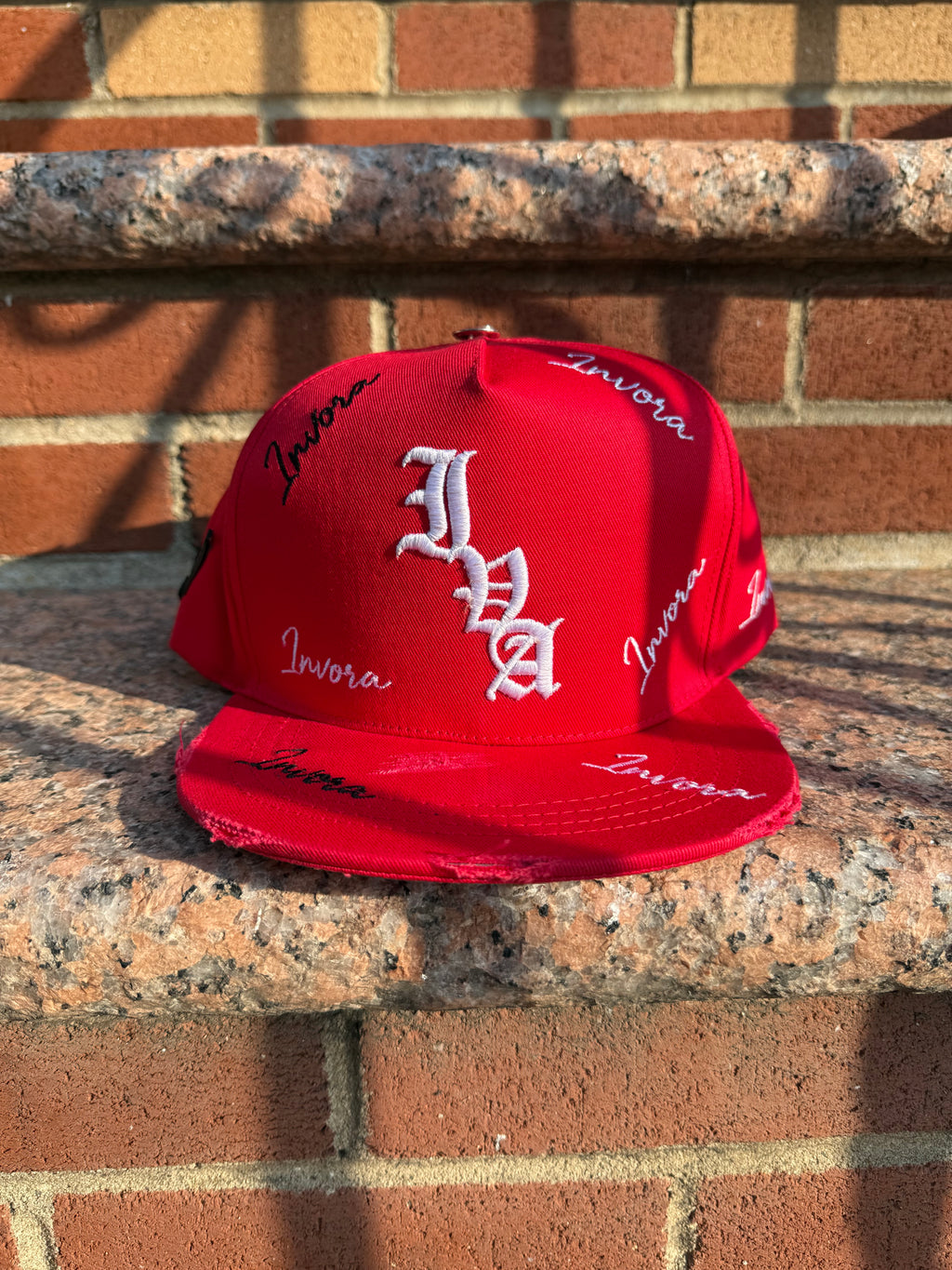 INVORA RED “IVA” DISTRESSED HAT