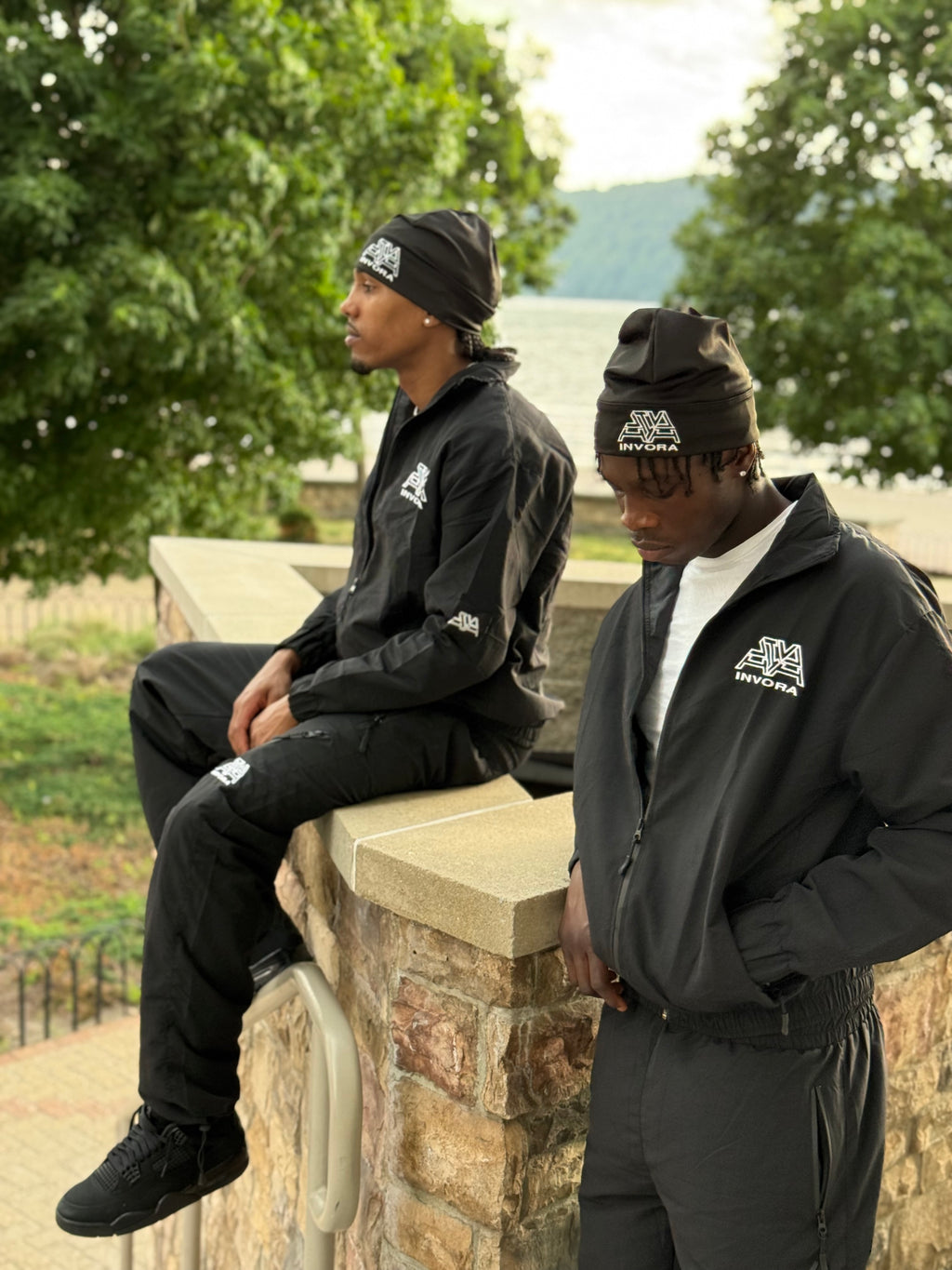 INVORA ESSENTIAL TRACK SUIT (Black)