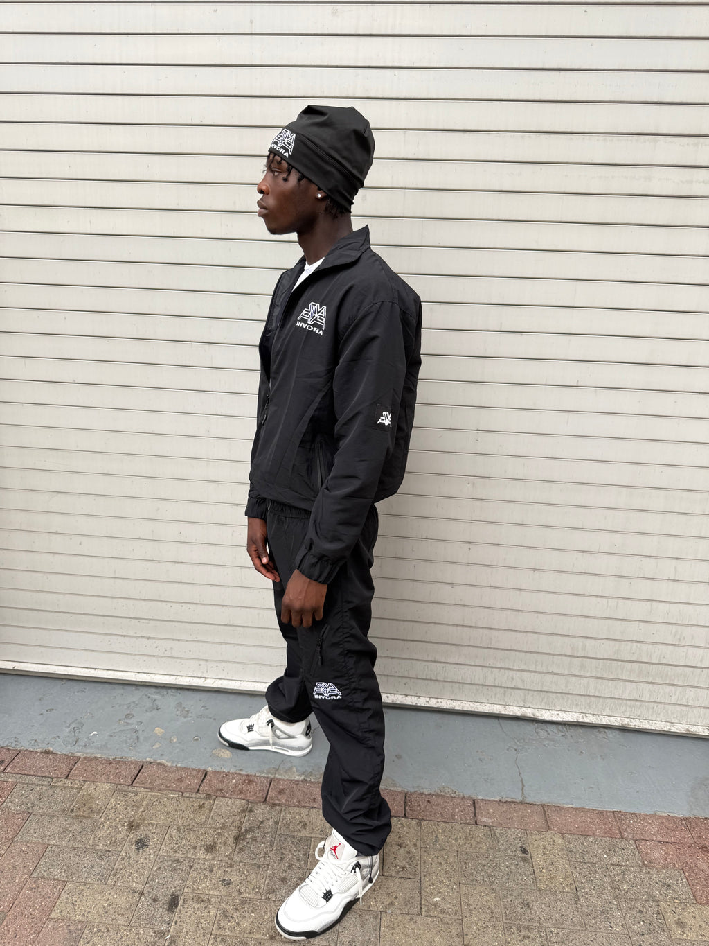 INVORA ESSENTIAL TRACK SUIT (Black)