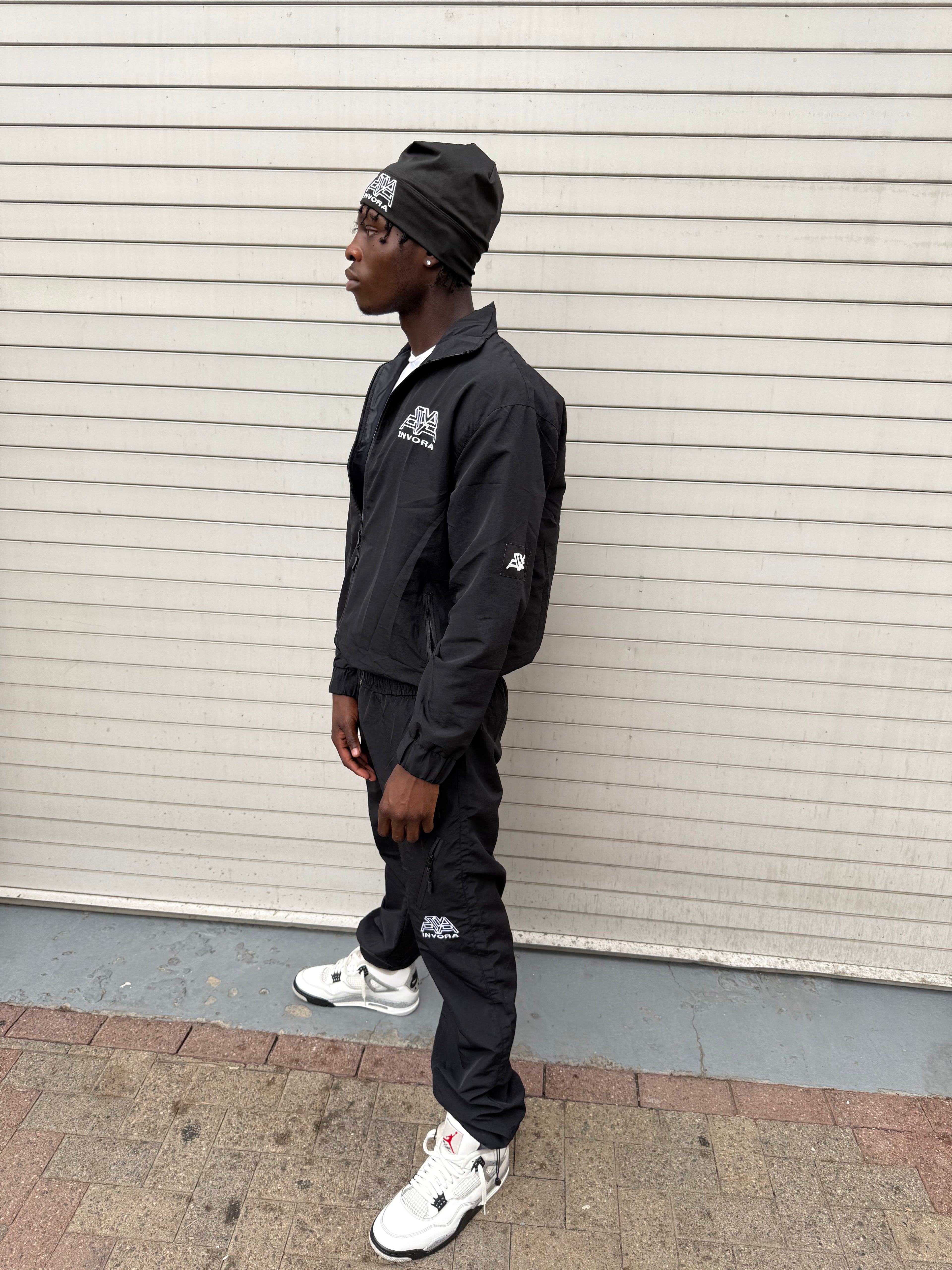 INVORA ESSENTIAL TRACK SUIT (Black)